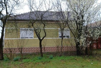 Casă cu 4 camere în Gurba - 1