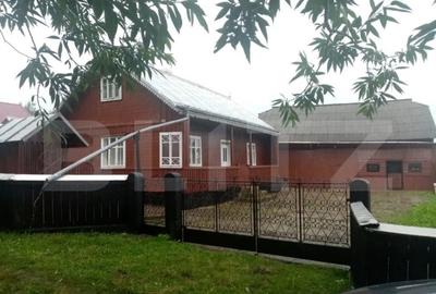 Casă cu 3 camere cu Teren 3000 Mp în Central - 2