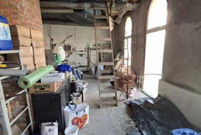 Spațiu comercial, de 50 mp, în Central