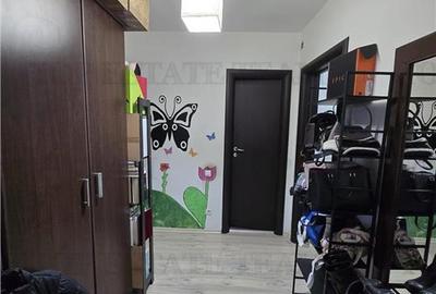 Apartament cu 3 camere semidecomandat în Drumul Taberei - 11
