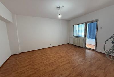 Apartament cu 2 camere decomandat, mobilat în Rovine - 2