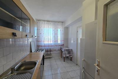 Apartament cu 2 camere decomandat, mobilat în Circumvalațiunii - 6