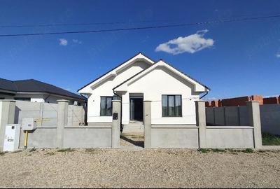 Casă cu 7 camere cu Teren 559 Mp în Central - 10