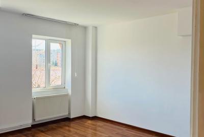 Apartament cu 2 camere decomandat în Hărmanului - 6