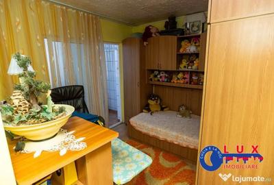 Apartament cu 4 camere decomandat în 23 August - 4