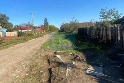 Teren de 2 mp, în Petru Rareș - 8