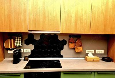 Apartament cu 3 camere decomandat în Medicină