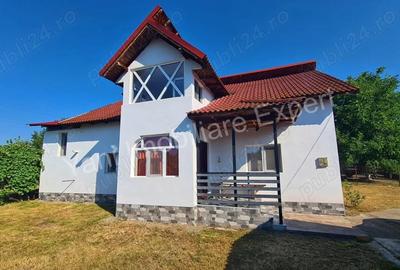 Casă cu 6 camere în Rudeni (Șuici)