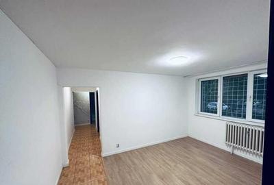 Vanzare apartament 4 camere Militari Apusului ! - 1