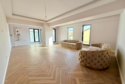 Apartament cu 3 camere semidecomandat, mobilat în Băneasa - 1
