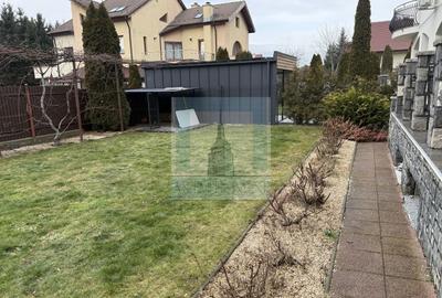 Casă individuală cu 7 camere cu Canalizare în Tractorul - 8