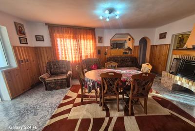 Casă cu 5 camere cu Canalizare în Dobreni - 3