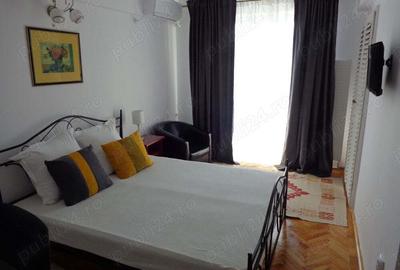 Inchiriez apartament doua camere ultracentral, strada Victoriei - 9