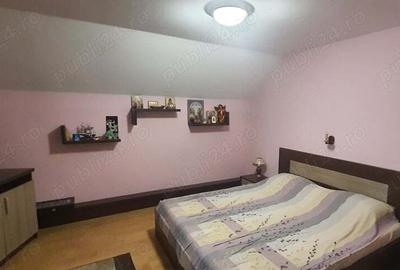 Vand casa cu etaj - 1