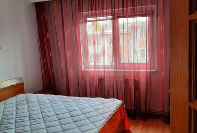 Apartament cu 4 camere decomandat în Turda - 3