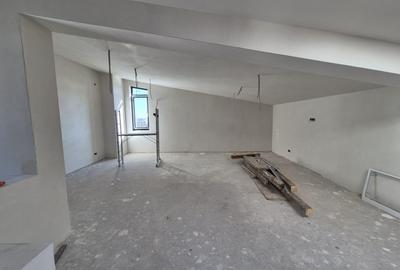 Casă individuală cu 4 camere cu Canalizare în Tunari - 16