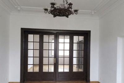 Apartament cu 3 camere semidecomandat în Moșilor - 3