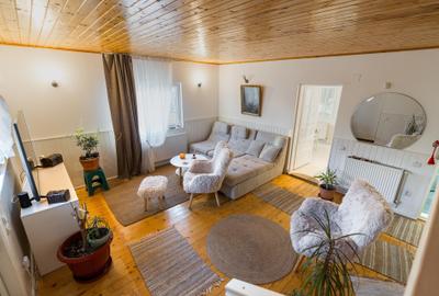 Refugiu elegant, complet mobilat, într-un cadru natural deosebit – Comarnic - 4