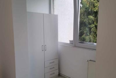 Apartament cu 3 camere decomandat în Tudor - 2