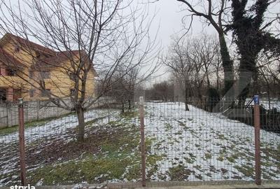 Teren de 1025 mp, în Scoarța - 1