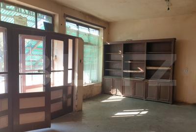 De inchiriat magazin alimentar, central 100 mp,parter, sat C - 2