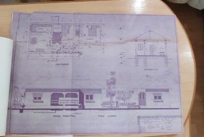 Vand casa + curte - 4