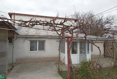 Casă cu 2 camere cu Teren 210 Mp în Chercea - 1