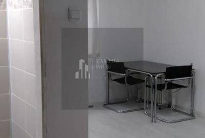 Garsonieră semidecomandată, mobilată în 1 Decembrie 1918