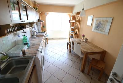 Apartament cu 4 camere decomandat, mobilat în Piața Centrală - 2