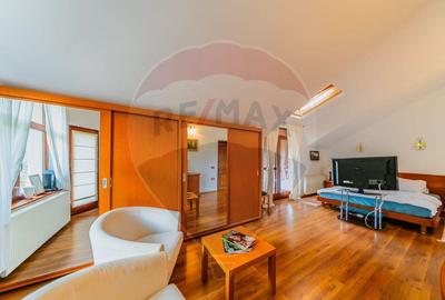 Vila cu 6 camere de vanzare - 7