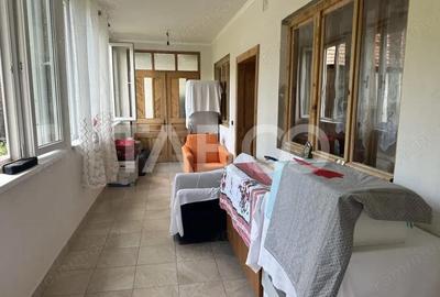 Casă cu 3 camere cu Teren 2088 Mp în Șinca - 1