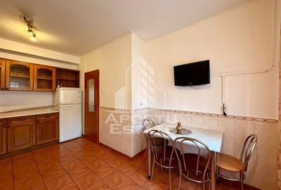 Casă cu 4 camere cu Canalizare în Lunei - 11