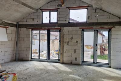 Casă individuală cu 3 camere cu Canalizare în Oarda - 2