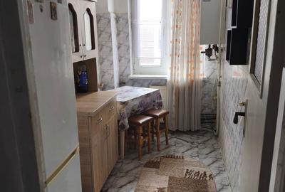 Apartament cu 3 camere semidecomandat în Central - 5