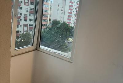 Garsonieră decomandată, mobilată în Sebastian - 8