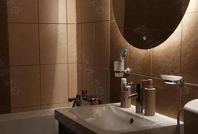 Apartament cu 3 camere decomandat în Central - 2