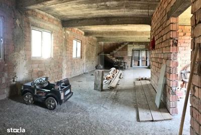 Casă cu 4 camere în Băltița - 6