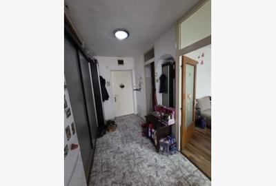 Garsonieră decomandată, mobilată în Vitan Mall - 3