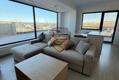 Apartament cu 3 camere decomandat, mobilat în Trocadero
