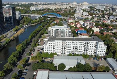 Penthouse cu 9 camere decomandat în Splaiul Unirii - 28