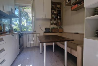 Centru(Consulatul Turc)- 3 camere mobilat-utilat, parcare, etaj 3/4 -120.000e - 17