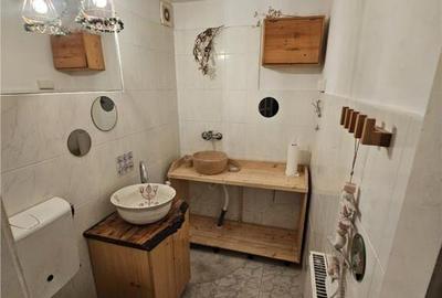 Spatiu comercial CENTRU Acces stradal, loc de parcare propri - 7