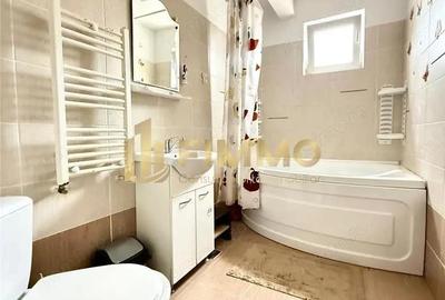 Apartament cu 3 camere decomandat în George Enescu