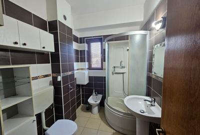 Apartament cu 3 camere decomandat în Găvana Platou - 4