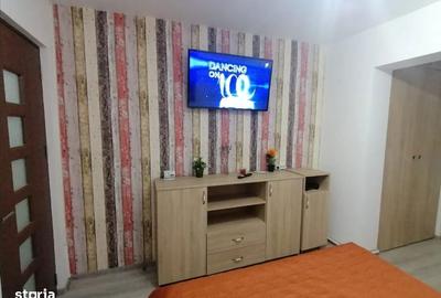 Apartament cu 2 camere decomandat în Micro 3 - 5