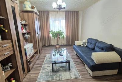 Vanzare apartament 2 camere, luminos, etaj 3, Rovinari strada Jiului Vanzare apartament 2 camere, luminos, etaj 3, Rovinari strada Jiului - 3