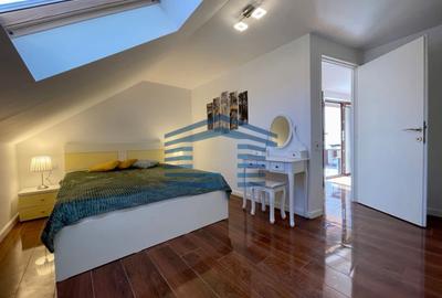 Casă individuală cu 4 camere cu Canalizare în Schei - 18