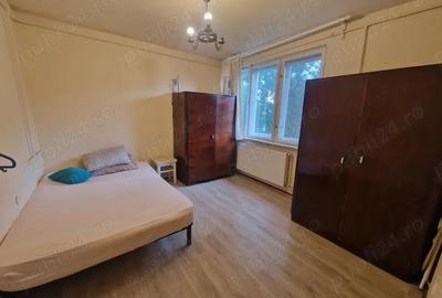 Apartament modest, cu centrala gaz situat langa Facultatea de Medicina si Prefectura - 1