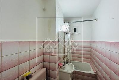 Garsoniera de vanzare in Sibiu - decomandata - cu pivnita - Etaj 1 - 4