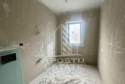 Casă cu 4 camere cu Teren 260 Mp în Giroc